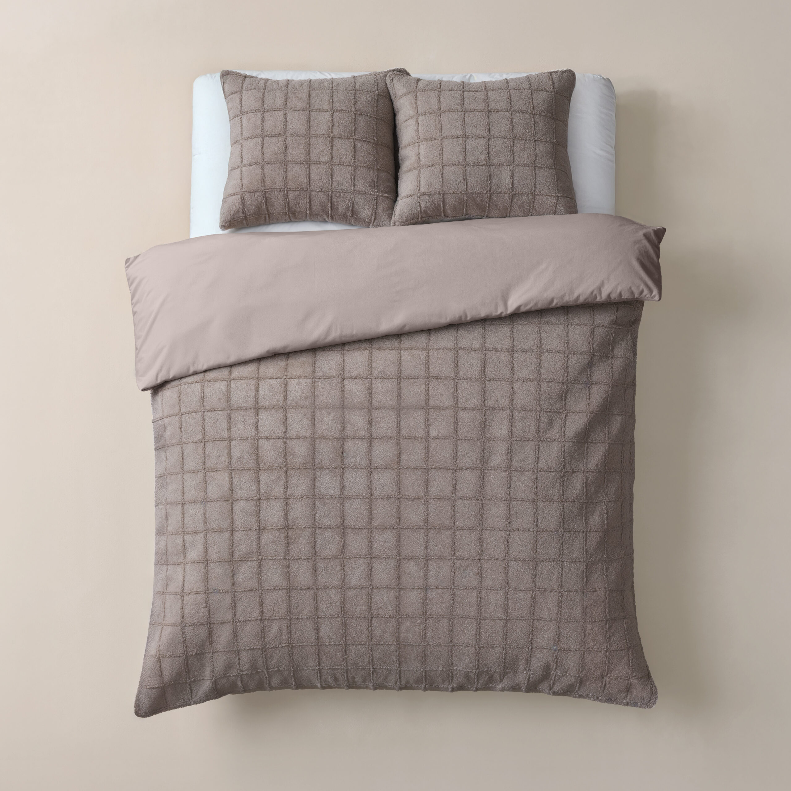 Faux Fur Check Taupe 200x200/220